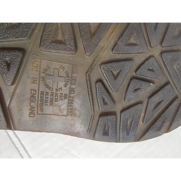 DR MARTENS Y2K Vtg UK 10 Black Distressed Leather Fisherman Sandals England main image 8
